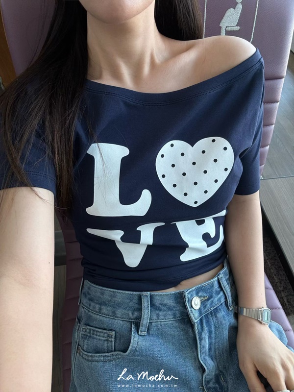 LOVE點點愛心斜肩上 衣